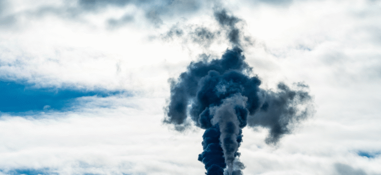 Aria malsana: 8 italiani su 10 esposti all'inquinamento atmosferico - immagine di copertina