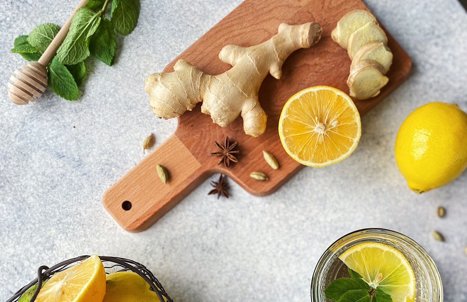 Scopri i benefici e le proprietà dello zenzero per una nutrizione naturale - immagine di copertina