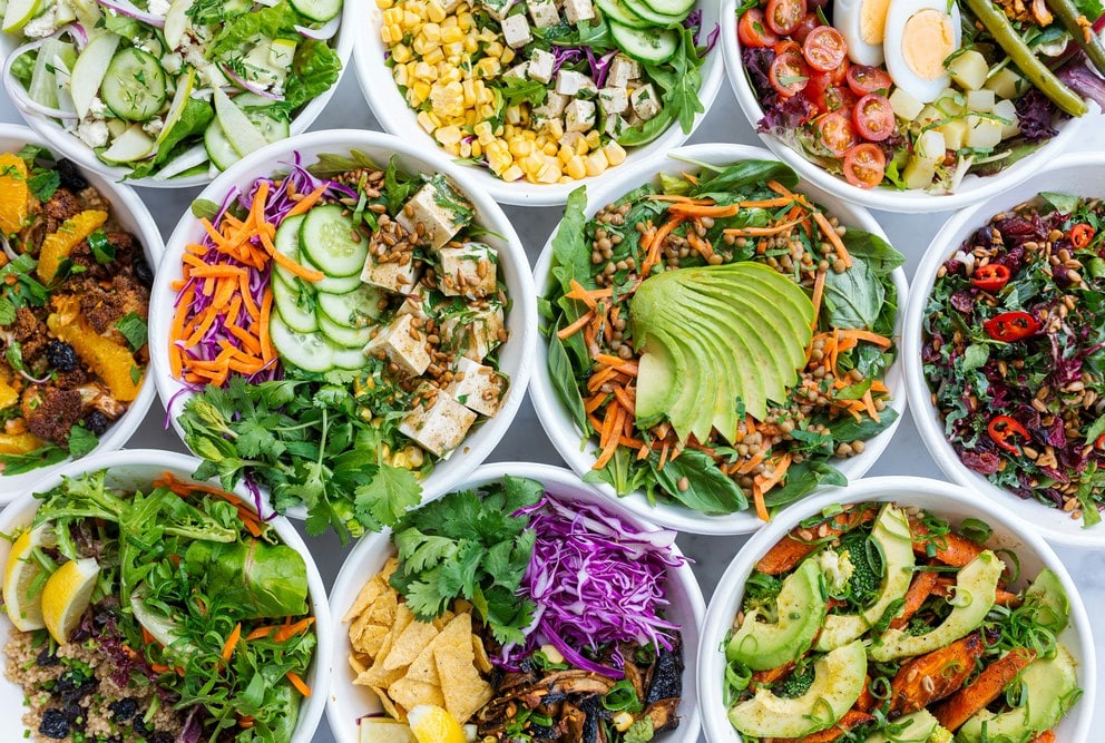 12 insalatone per la primavera da provare subito - immagine di copertina