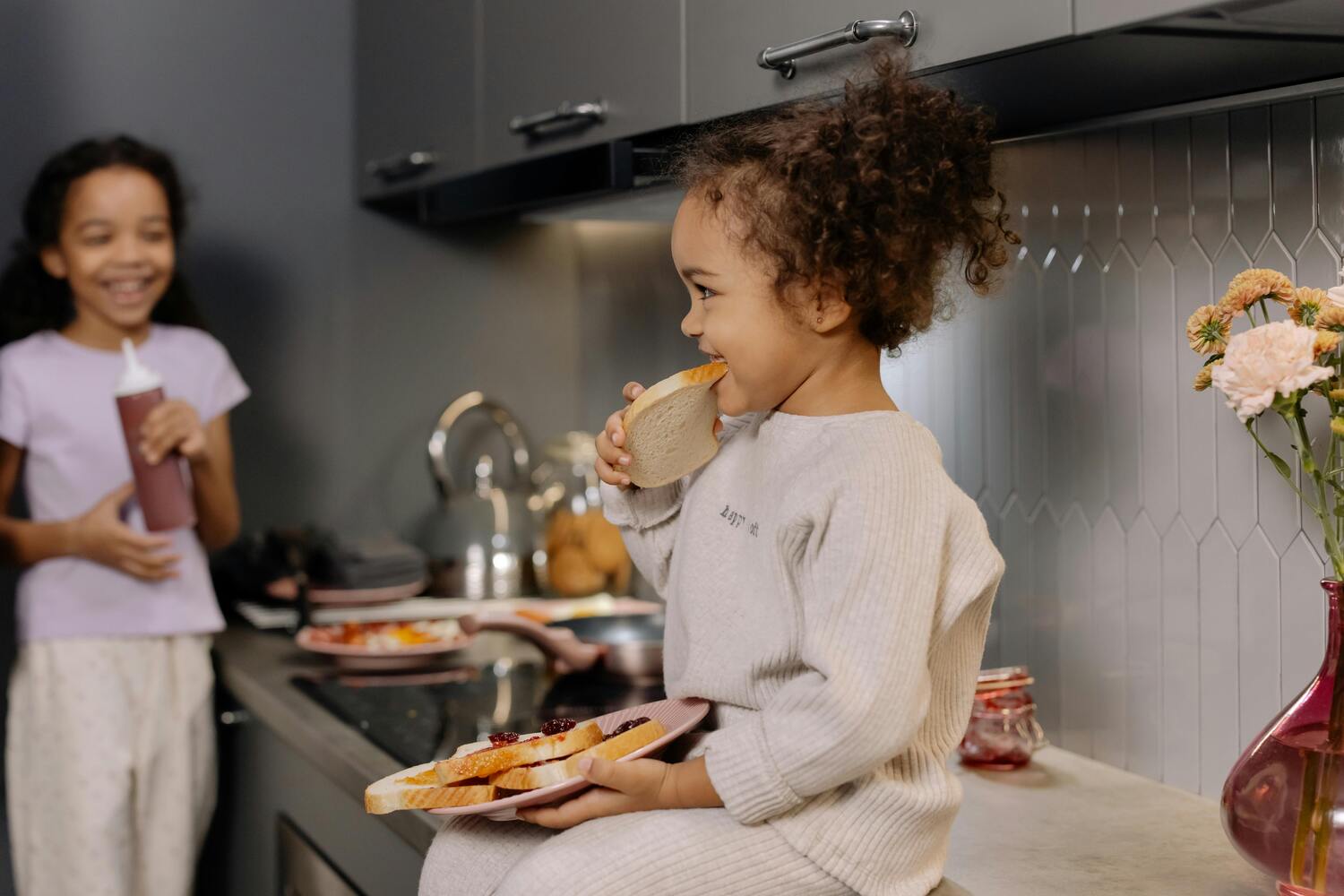 La guida definitiva per una merenda sana e gustosa per i bambini - immagine di copertina