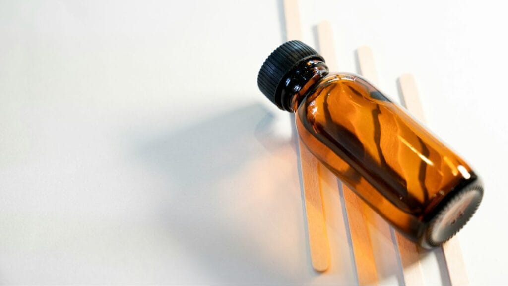 Tea tree oil boccetta