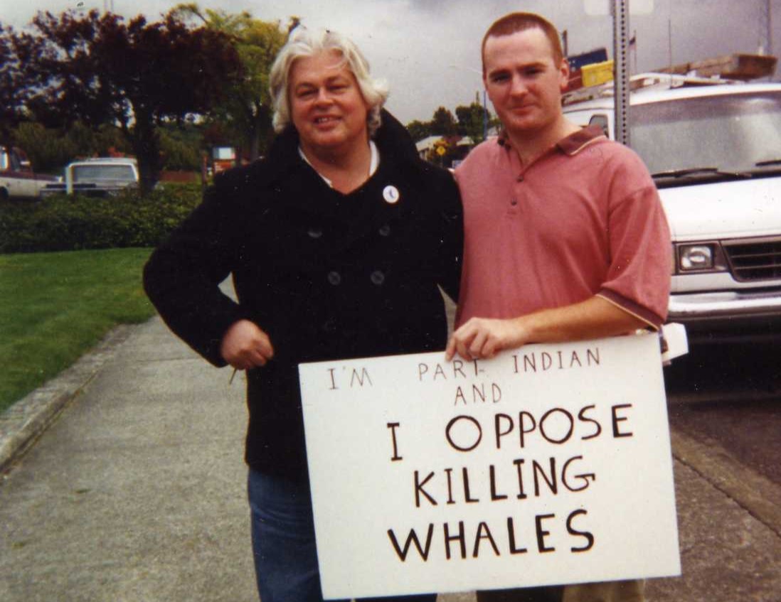Arrestato in Groenlandia l'attivista Paul Watson: voleva fermare la Kangei Maru, la nuova baleniera giapponese - immagine di copertina