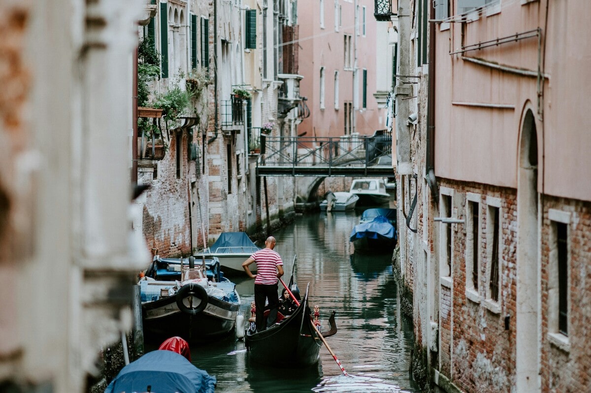 Venezia sommersa dall'acqua entro il 2150: cosa dice il nuovo studio dell'INGV - immagine di copertina