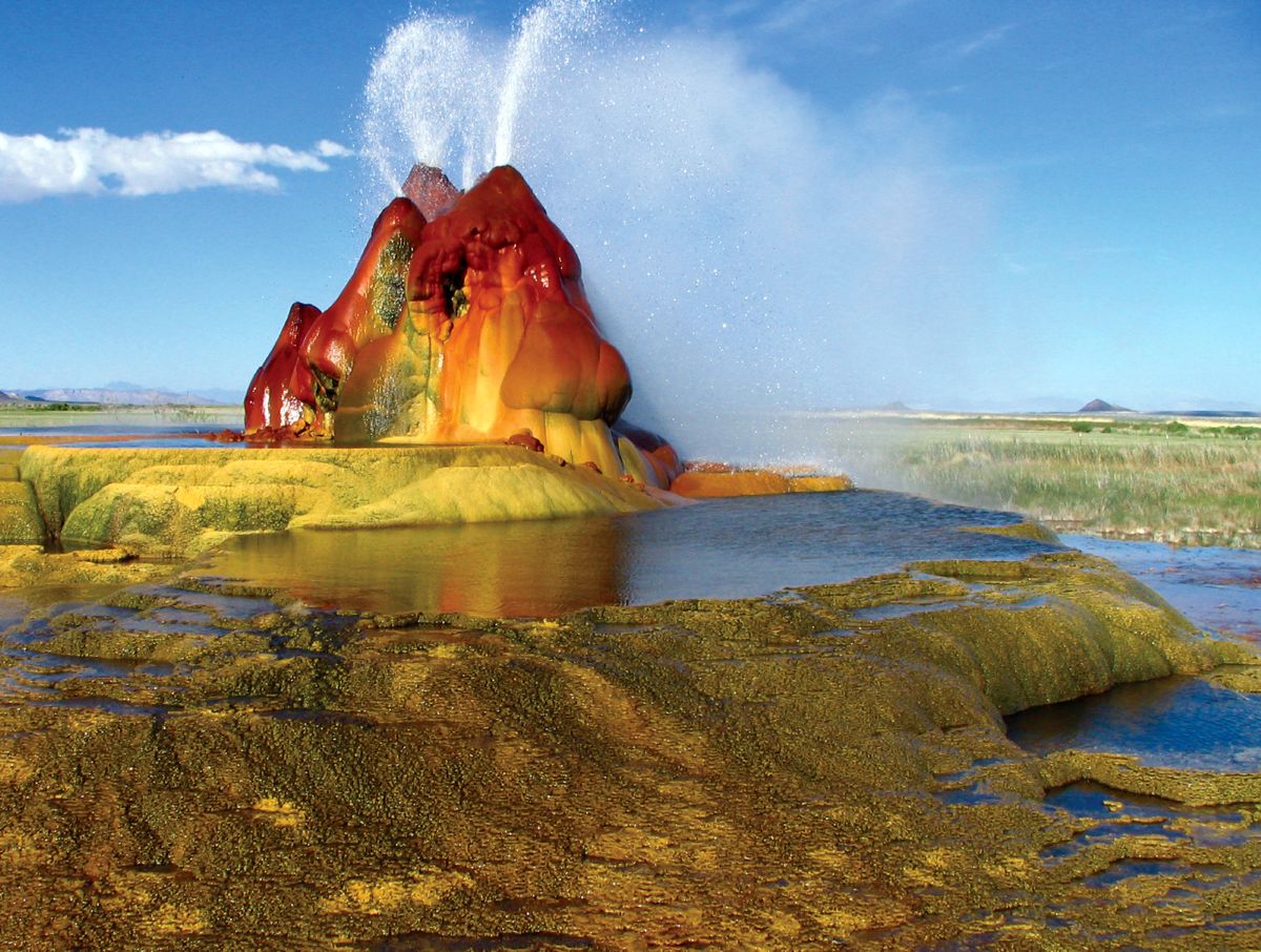 I luoghi più assurdi del mondo: Fly Geyser, Stati Uniti - immagine di copertina