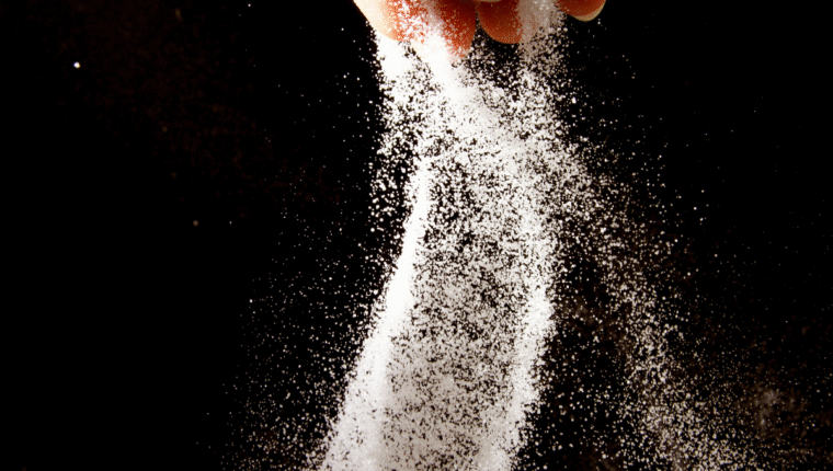 Il sale è una droga che nessuno teme e che tutti assumono - immagine di copertina