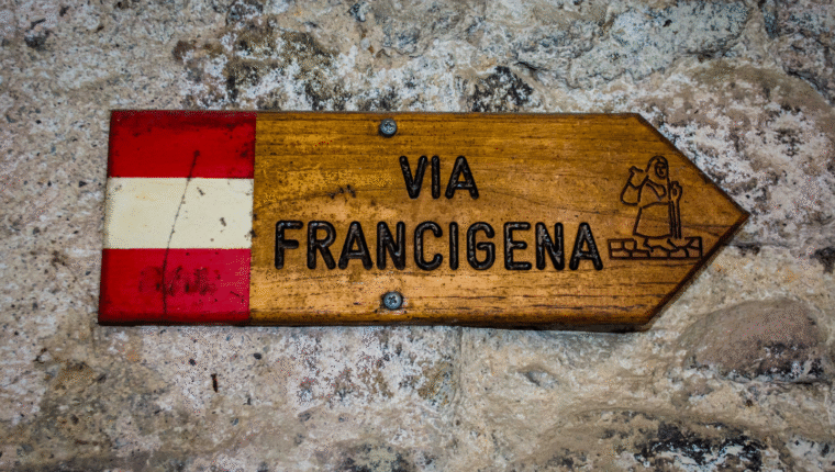 La Via Francigena: le tappe in Toscana (e un pizzico di Liguria) - immagine di copertina