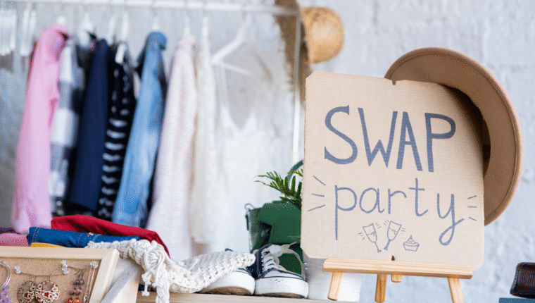 Swap party: la moda sostenibile nasce dal baratto - immagine di copertina