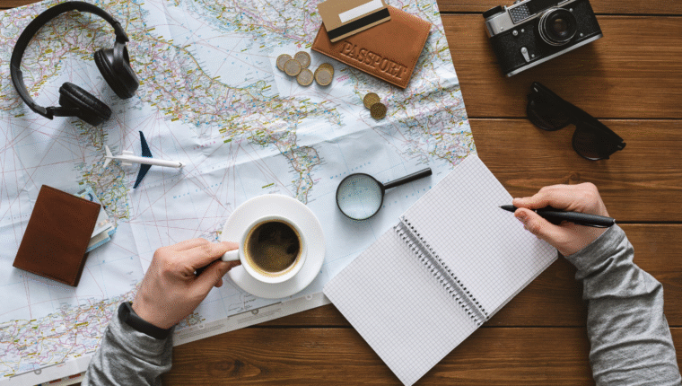 10 dritte per organizzare un viaggio da zero - immagine di copertina