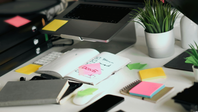 Come organizzare la propria giornata lavorativa in modo efficiente: dall’analogico al digitale - immagine di copertina