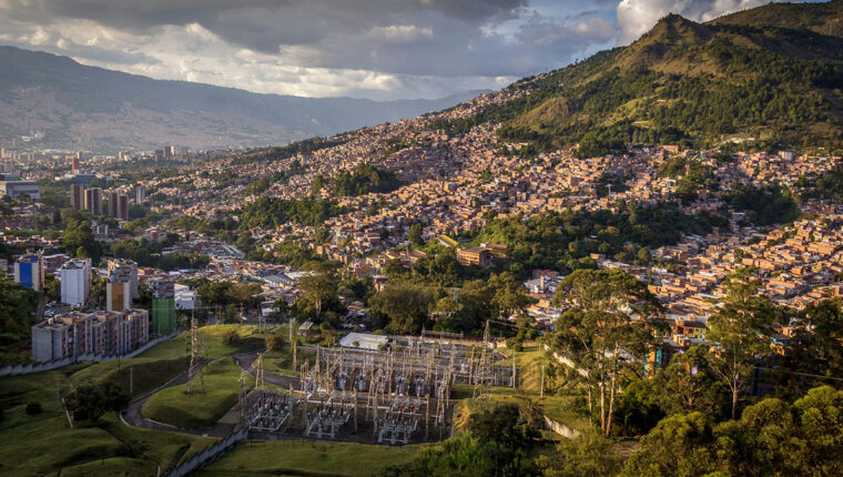 Medellín: da cartello della droga a città simbolo della sostenibilità - immagine di copertina
