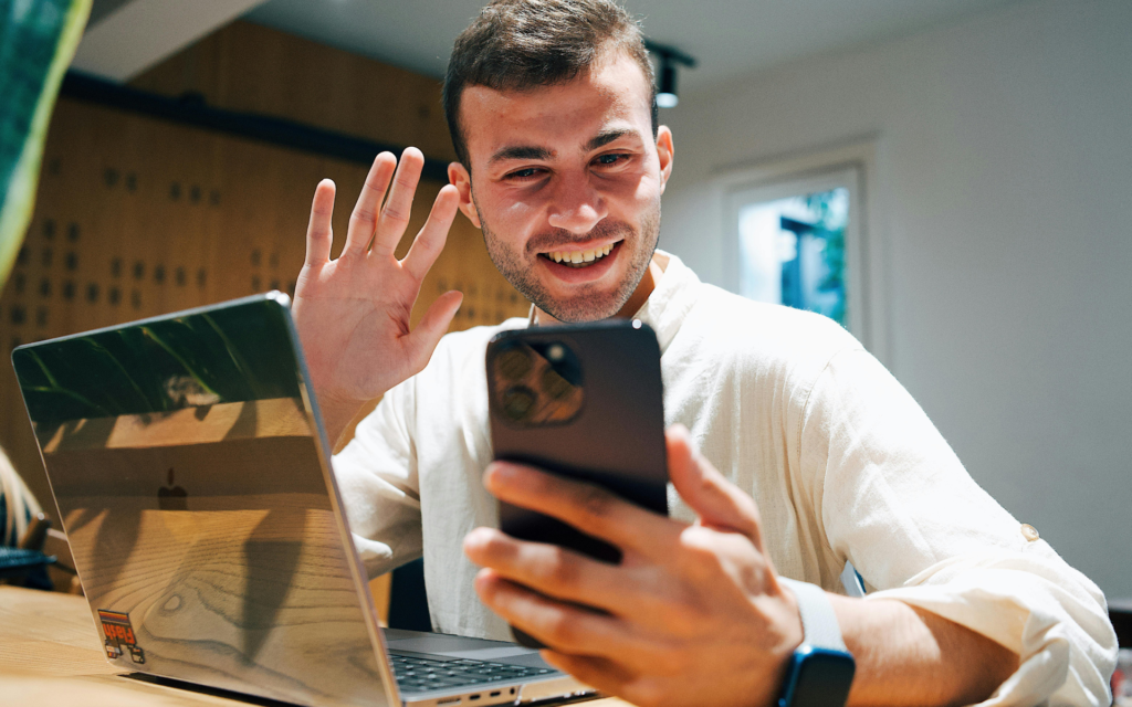 maleducazione civica - smartphone