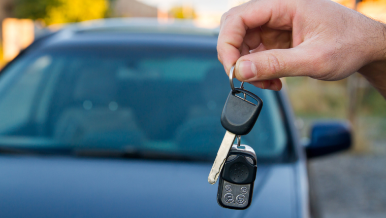 Galateo della guida nel traffico: le regole base per non infastidire gli altri automobilisti - immagine di copertina