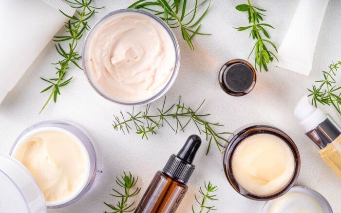 Il beauty case perfetto per chi vuole viaggiare in modo più sostenibile
