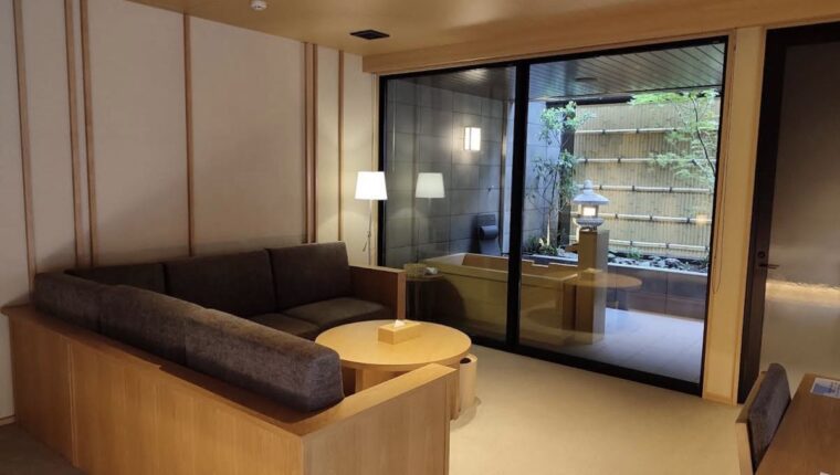 A Nara abbiamo trovato un ryokan che ci ha fatto dimenticare persino i cervi - immagine di copertina